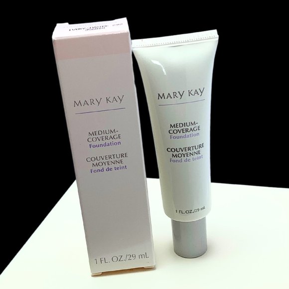 Mary Kay Ivory 202 Coverage Foundation ** - Picture 1 of 3